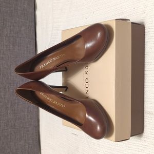 NWT Franco Sarto Luxe Camel 4" heels Sz 6